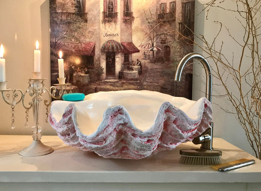 Medium Clam Shell Sink in Muted Pink