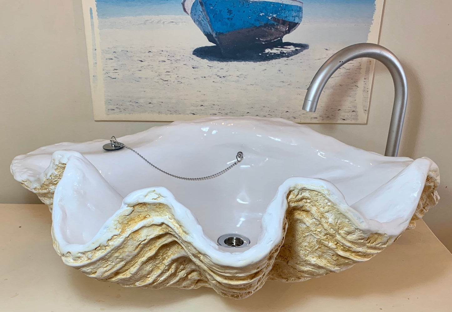 Large Clam Shell Sink in Caramel