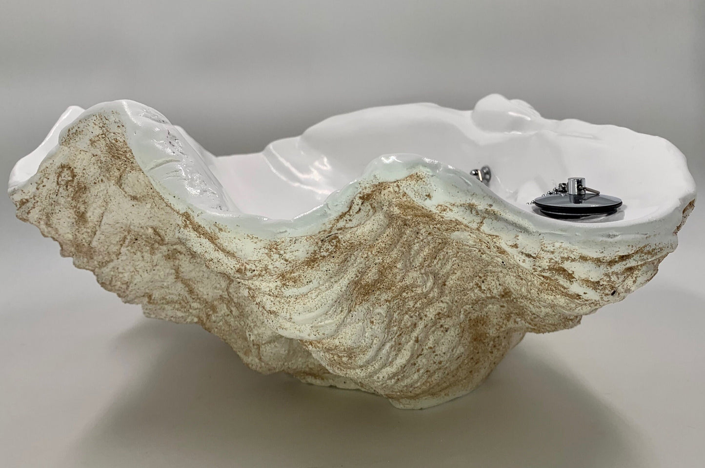 Small Clam Shell Sink in Real Sand