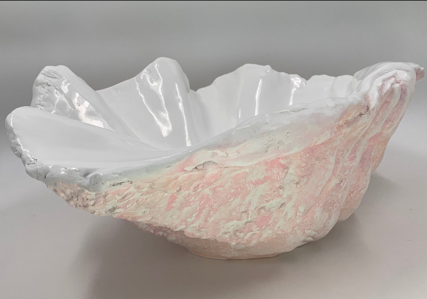 Small Clam Shell Sink in Muted Pink